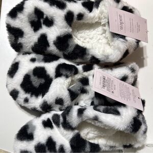 Auden Black and White Plush Slippers